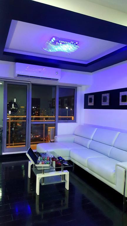 Modern Luxury Lower Penthouse Unit Manila Exterior photo