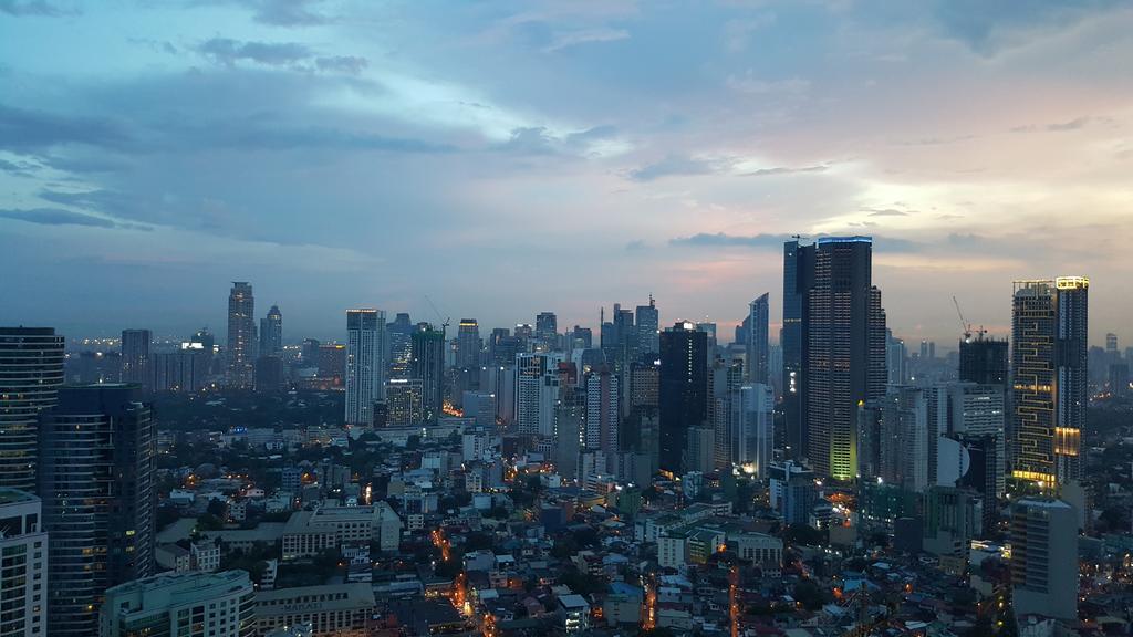 Modern Luxury Lower Penthouse Unit Manila Exterior photo